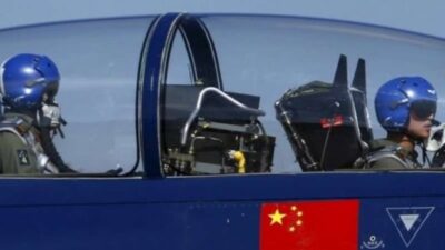 Krisis! Pesawat Tempur China hampir bertabrakan dengan Bomber B-52 AS di Laut China Selatan.