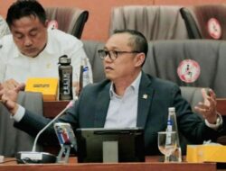 PDI-P Membahas Peluang Khofifah dan Ridwan Kamil Bergabung dengan Ganjar-Mahfud TPN