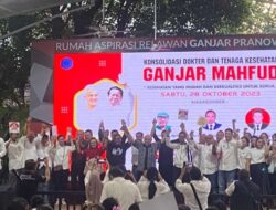 Ganjar Mengajak Relawan Kampanyekan Kesehatan di Ultahnya yang Ke-55 Tahun