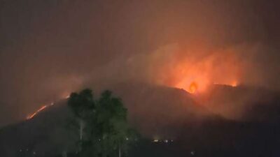 Upaya Pemadaman Kebakaran Lahan di Gunung Merbabu Masih Gagal