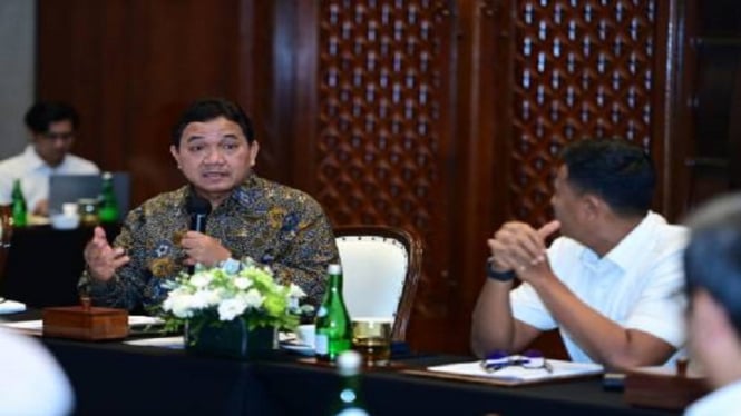 Hari Ini Anggota BPK Achsanul Qosasi Akan Diperiksa oleh Kejagung Mengenai Dugaan Korupsi BTS 4G