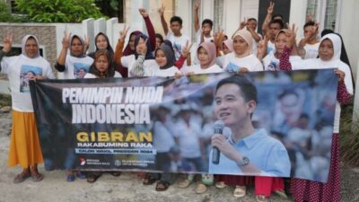 Mas Gibran Mengorganisir Relawan untuk Berbagi Sembako di Kepri dan Jawa Timur