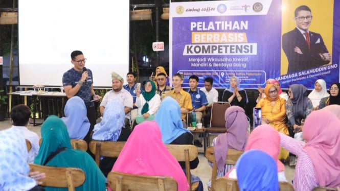 Sandiaga Uno Mendorong Peningkatan Ekonomi di Pontianak Melalui Program Pelatihan Kewirausahaan