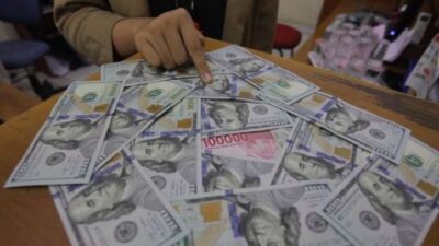 Pagi Ini Loyo, Rupiah Diproyeksi Balik Menguat Karena Hal Ini