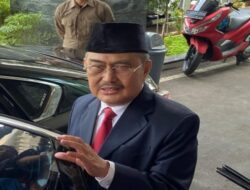 Jimly Ashiddiqie Meminta Calon Presiden dan Wakil Presiden Menjadi Contoh Keberanian Sebagaimana Rizal Ramli