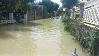 Banjir Melanda Ratusan Rumah di Lamongan dan Gresik