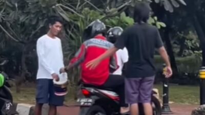 Judul baru: Aksi Pungli di Trotoar Depan Gedung DPR Viral, Heru Budi: Telah Dilakukan Penertiban