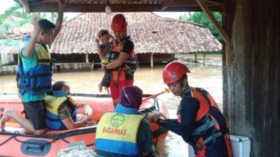 Banjir di OKU Sumsel Menyebabkan 10 Kelurahan Terendam, Putusnya 1 Jembatan Gantung, dan 1.695 KK Terdampak