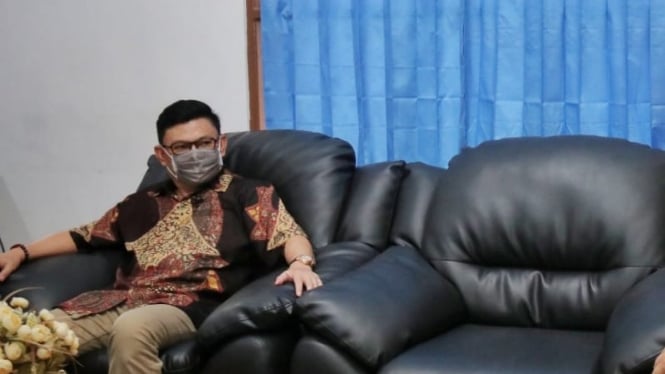 Kejagung Menangkap Ujang Iskandar, Anggota DPR Fraksi NasDem, di Bandara Soetta