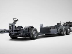 Bus Mengadopsi Teknologi Powertrain Plug-In Hybrid